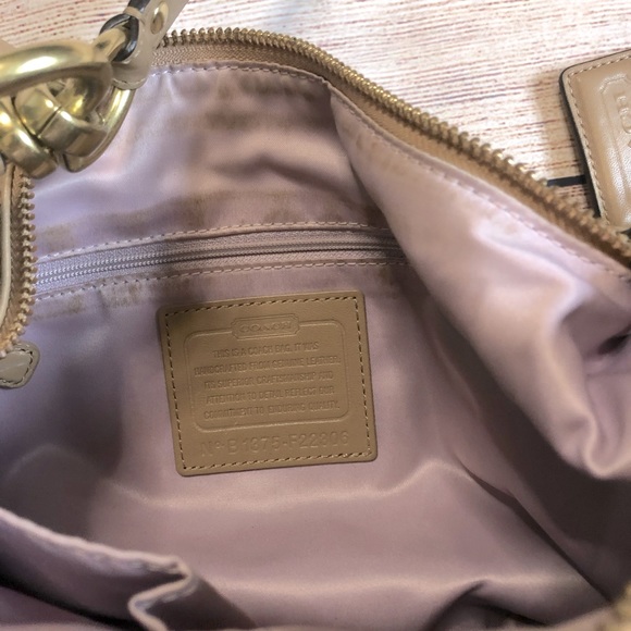 COPY - COACH crossbody bag - Picture 6 of 6